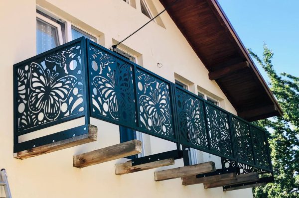 model balustrada florala
