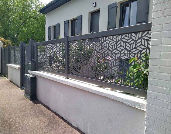Gard metalic transparent